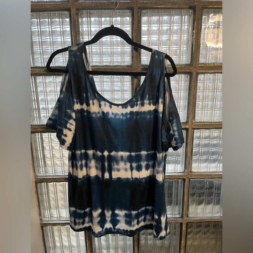 Tiedye cold shoulder top